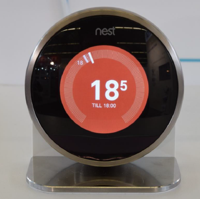 写真3　Nest Thermostat