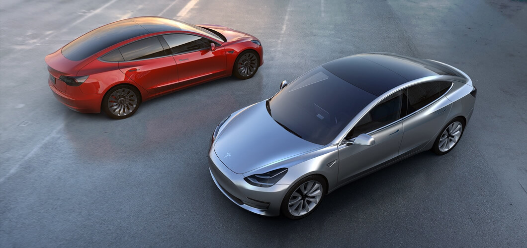 図　Tesla Motorsが発売を予定している「Model 3」