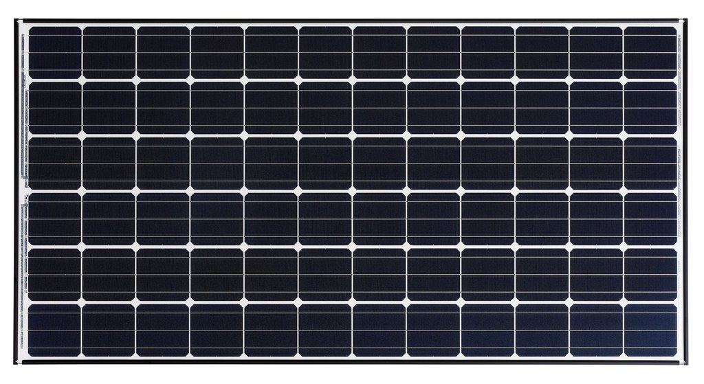 図　パナソニックの「HIT」太陽光発電モジュール