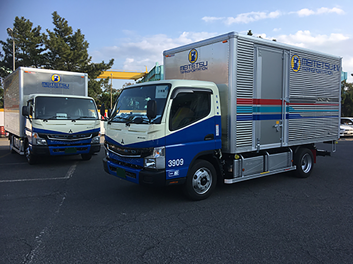 図　三菱ふそうトラック・バスが名鉄運輸の新砂支店に納車したEVトラック「eCanter」
