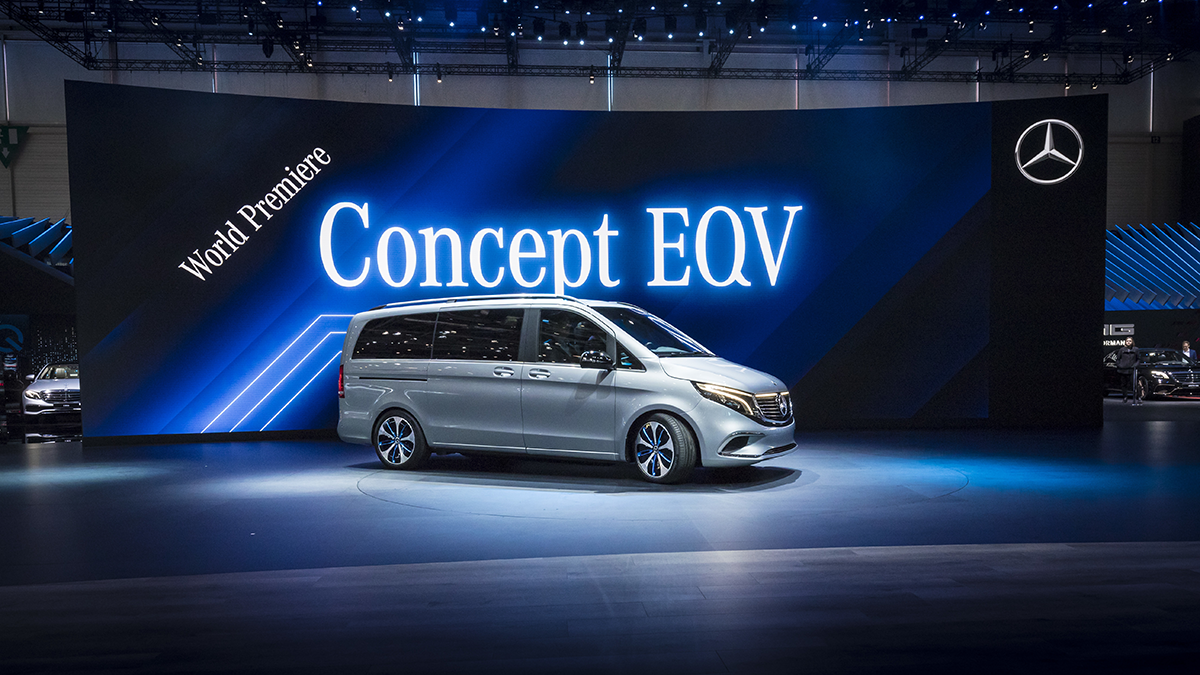 図　Daimlerが発表した電動ミニバンのコンセプトカー「Concept EQV」