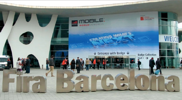 “MWC2014”の会場入り口。参加者数85,000人以上、出展社数1,800社以上と過去最高の数字を更新した。