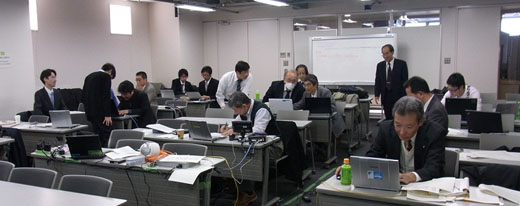 写真1　2011年3月9日と3月10日に行われたIEEE 1888（UGCCNet）相互接続検証実験の風景