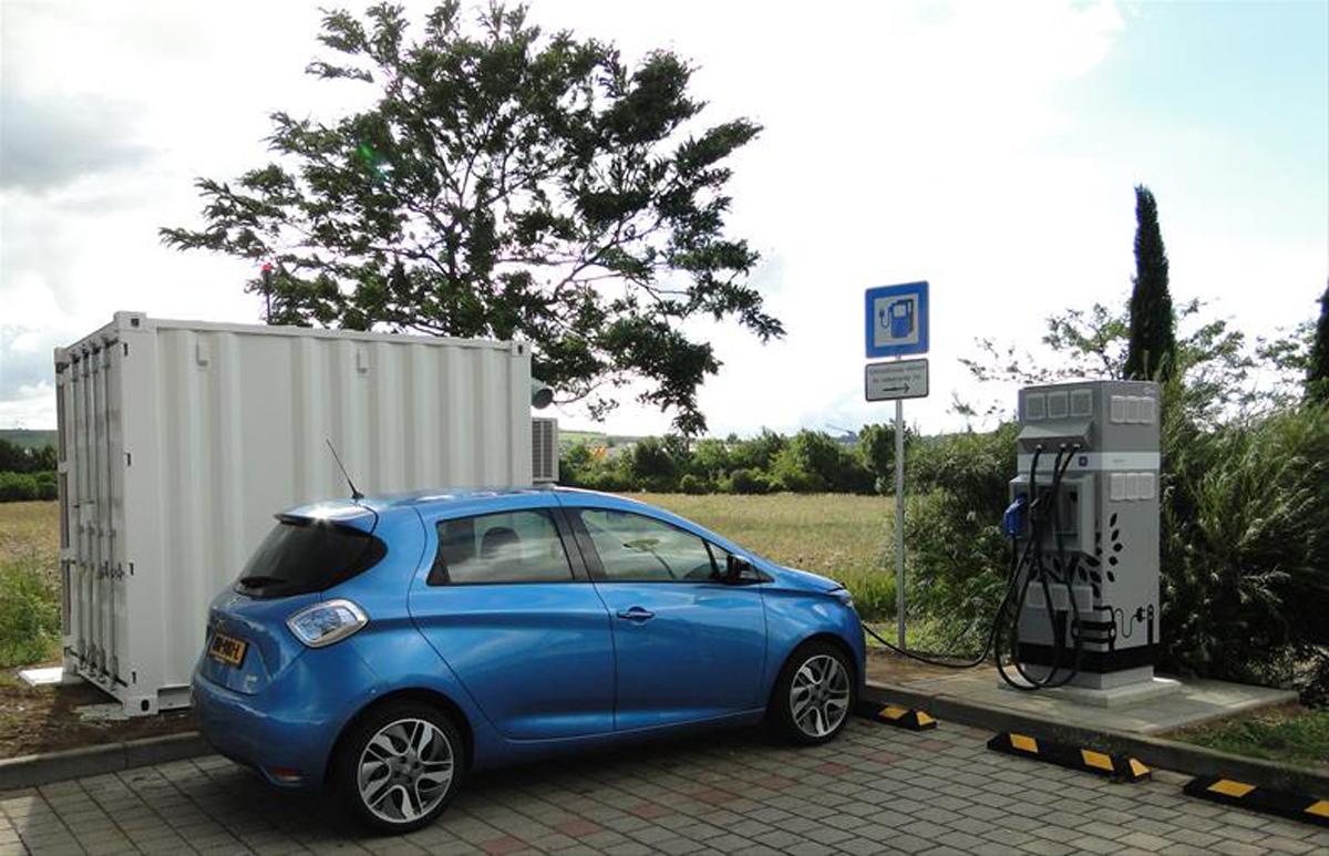図　Renaultと、Connected Energy社が設置したEV向け充電ステーション