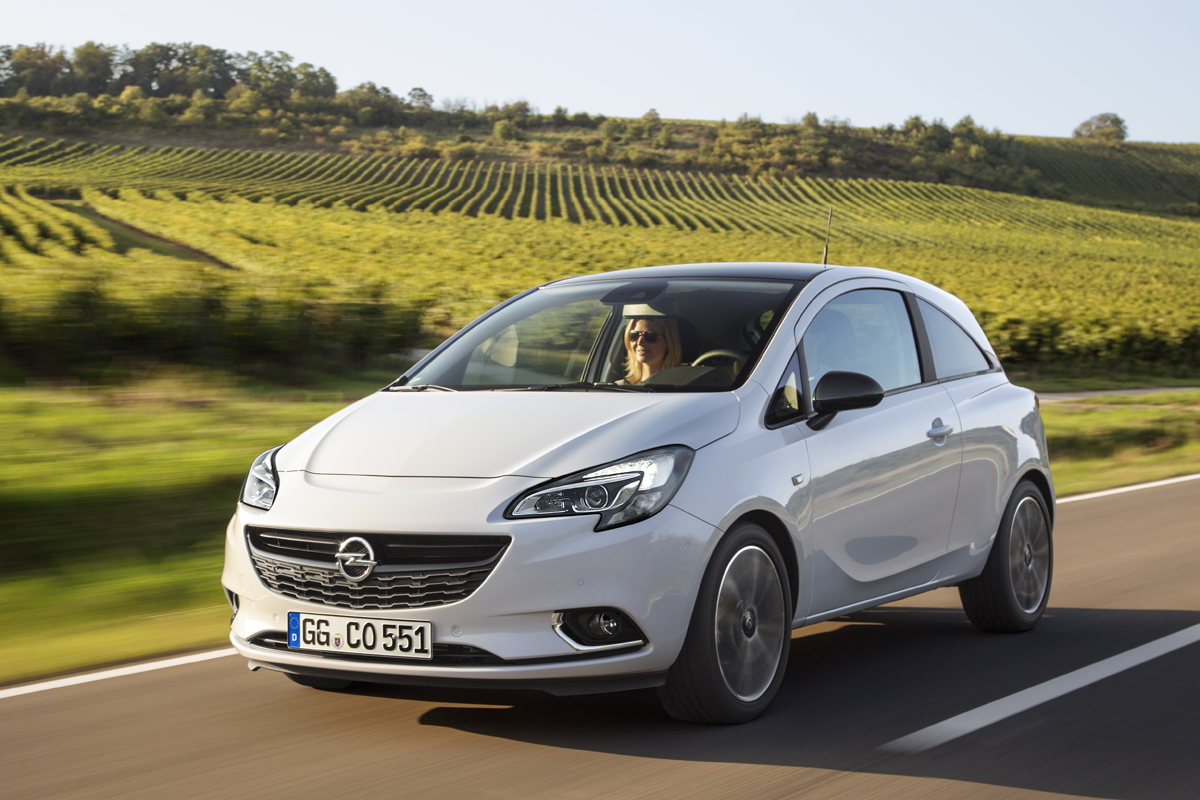 図　Opelの小型車「Corsa」。次世代車ではEVが登場する<