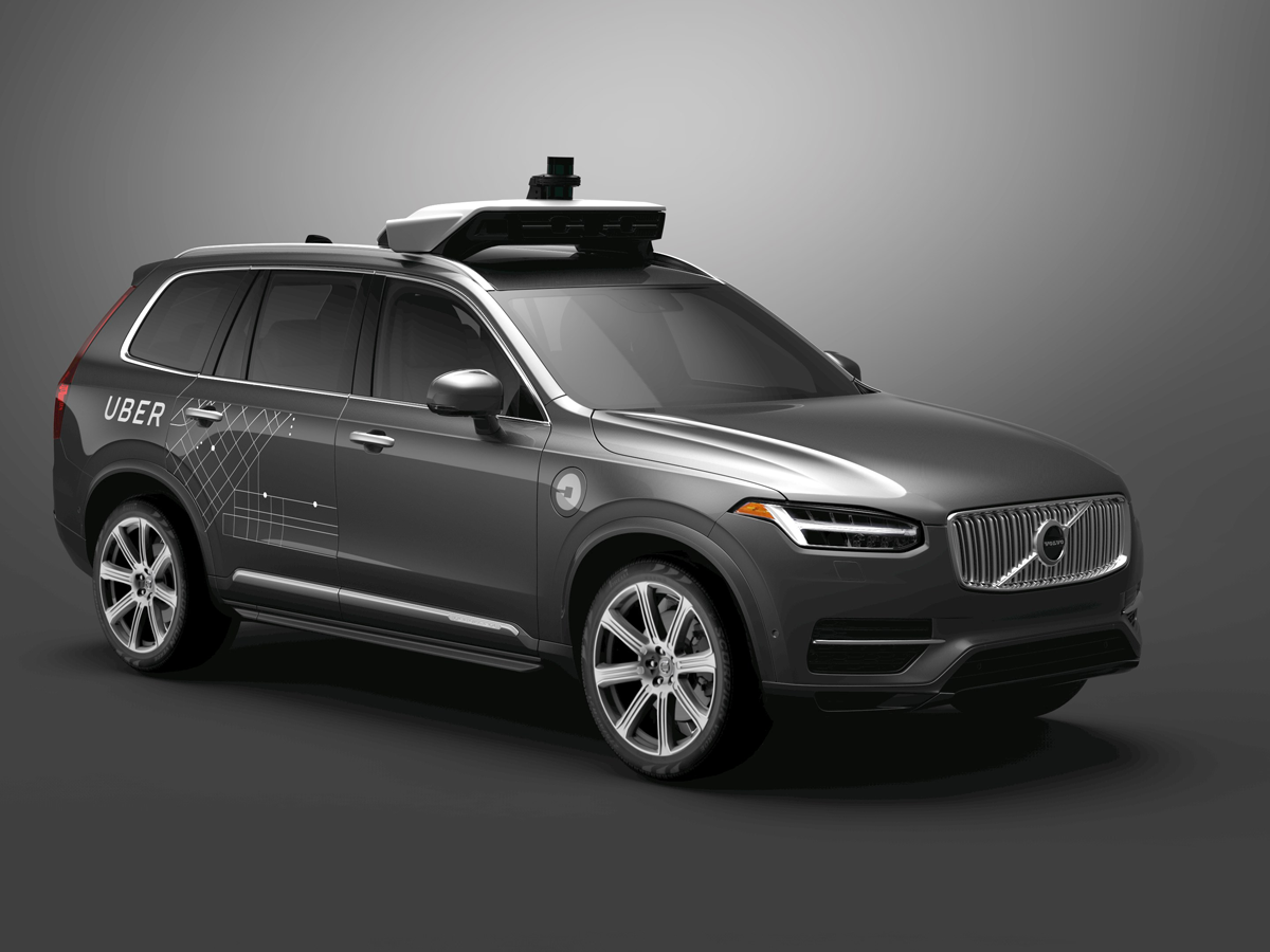 図　Volvo CarsがUber Technologiesに納車する「XC90」。自動運転に必要な機能を備えている