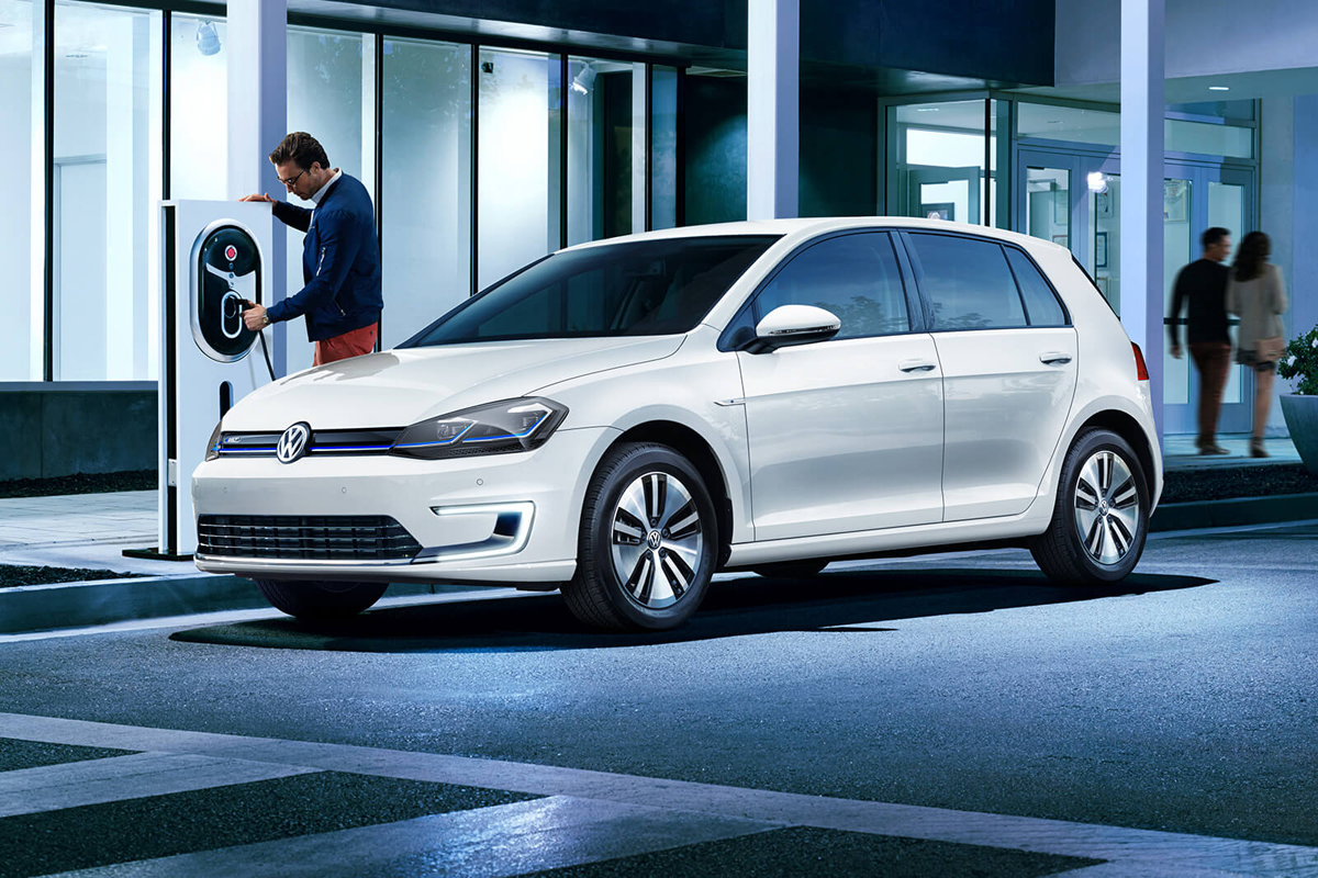 図　Volkswagen Groupは、全固体電池を利用すれば「e-Golf」の航続距離を750kmまで伸ばせると見ている