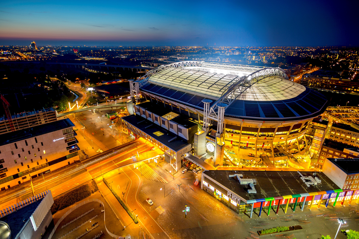 図　アムステルダムにある「Johan Cruijff Arena（ヨハン・クライフ・アレナ）」