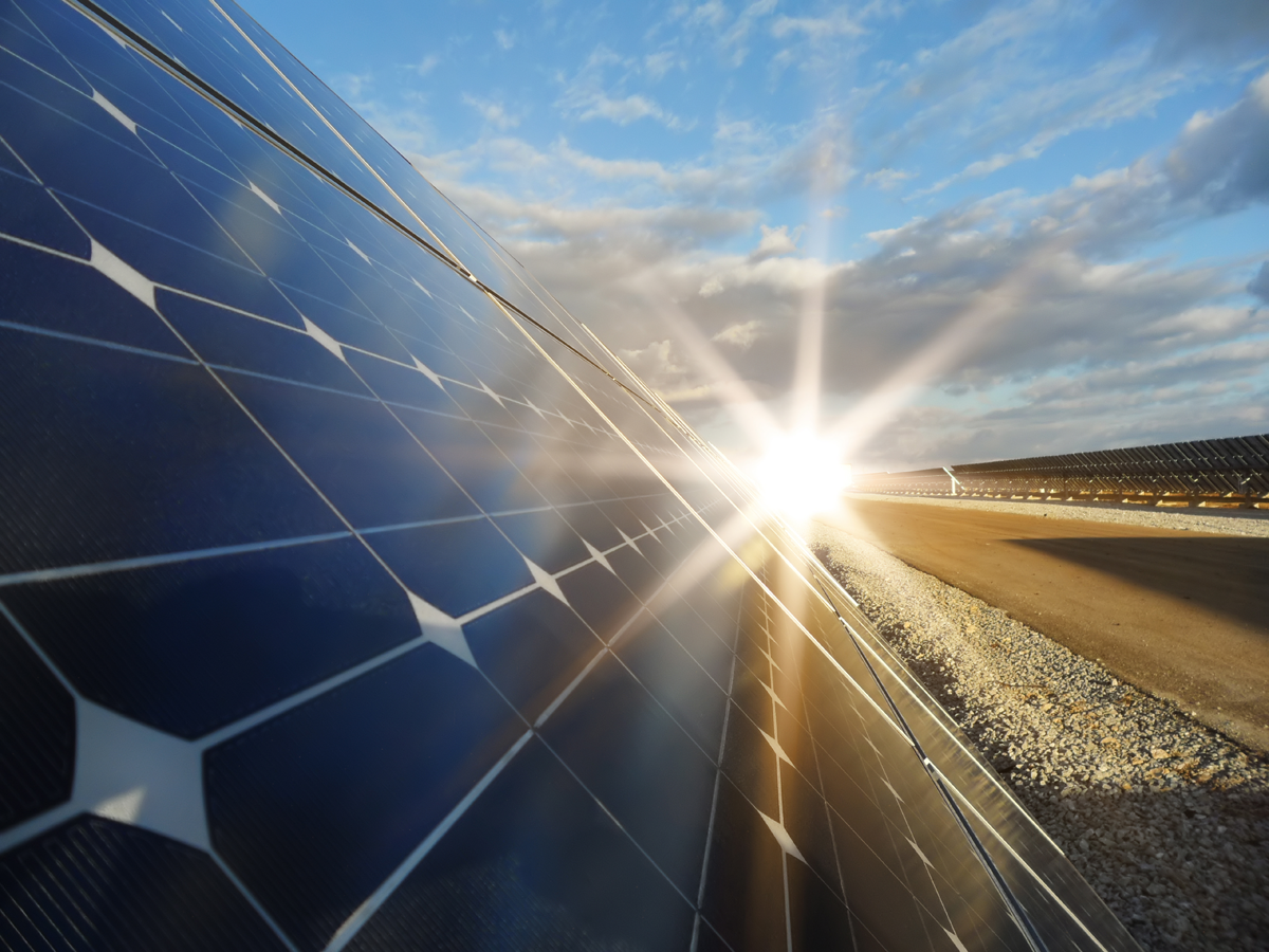 図　Tetra Pakは事業拠点への太陽光発電システムの設置を進めている