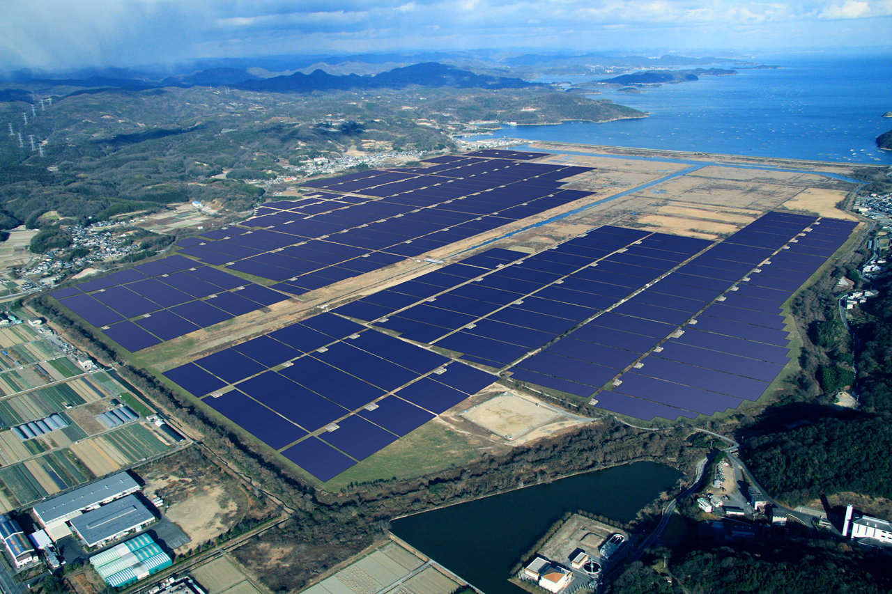 岡山県で進行中の日本最大メガソーラー建設計画、津波対策の防潮堤補強