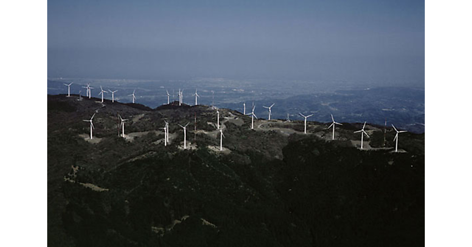 日立製作所が三重県の風力発電所で発電施設の建設を完了、日本最大規模