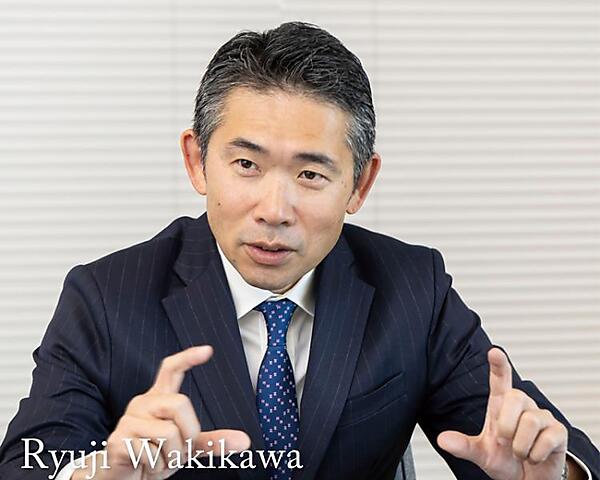 写真1　ソフトバンク先端技術研究所 所長　湧川 隆次（わきかわ りゅうじ）氏