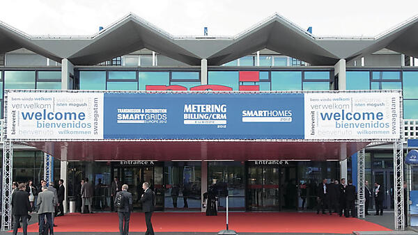 ▲ Amsterdam RAI Convention Centre会場入り口
Smart Homes 2012、Transmission & Distribution/Smart Grids Europe 2012も併設された今回のイベントは、320社を超える企業が出展、2011年の参加者5000人を上回る6700人が参加した。スマート・エネルギー関連産業をリードする欧州最大の専門展示会であることを示した。
