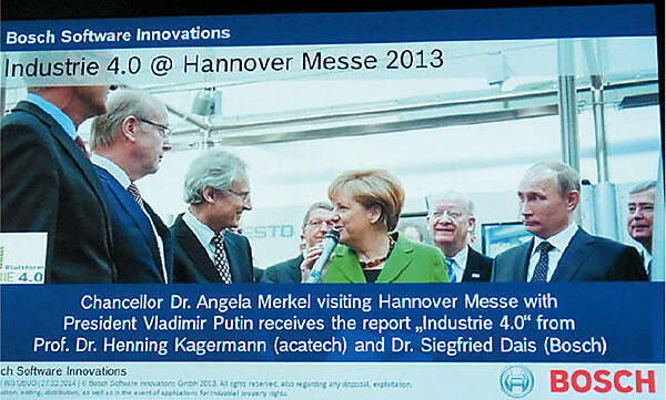 BOSCHは、2013年4月に発表された「Industrie 4.0」を紹介した。ドイツの国をあげたIoT戦略ともいえる先進的な工業生産技術開発のプロジェクト名。第四次産業革命の代表的な存在として「モノ」「データ」「サービス」をシームレスにつなげるインターネットの実現に向かっている。