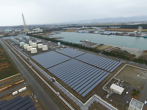 図　坂井メガソーラー発電所の全景