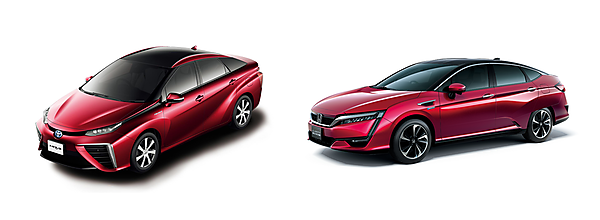 図　トヨタ自動車の「MIRAI」（左）と本田技研工業の「CLARITY FUEL CELL」（右）をレンタルで提供する
