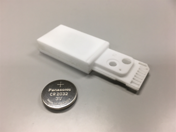 図　開発したセンサーの製品版モックアップ