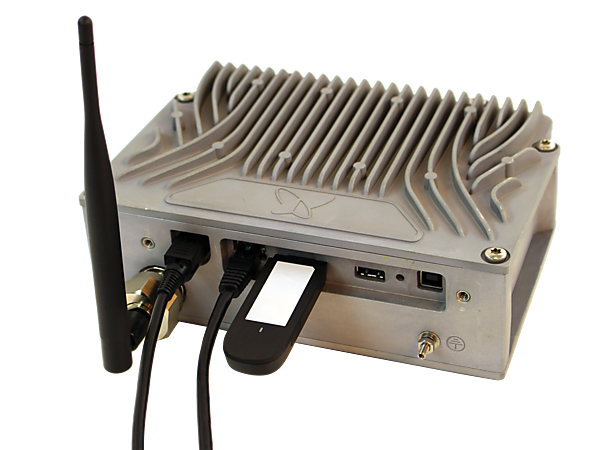 図　屋内設置を想定したSigfox基地局「Access Station Mini」