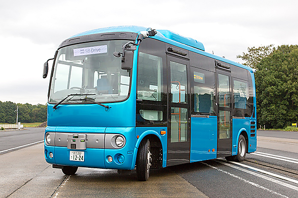 図　実証実験に使用する車両