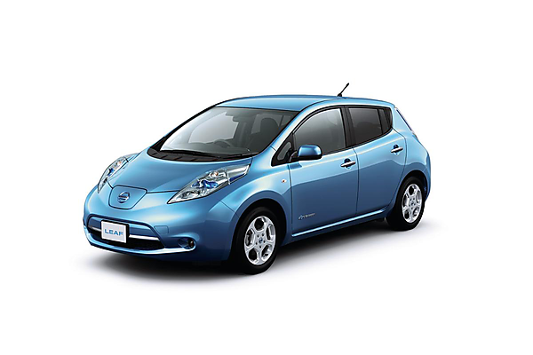 図　日産自動車の初代「LEAF」。2010年12月に販売が始まった