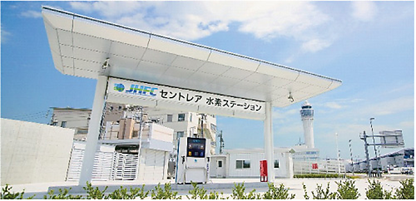 図　セントレア空港島内にある実証用水素ステーション。新しい商用水素ステーションはこの敷地に建設する