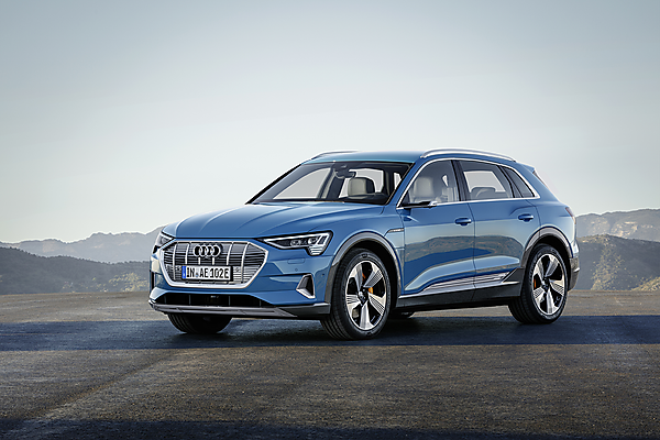 図　Audi初のEV「Audi e-tron」