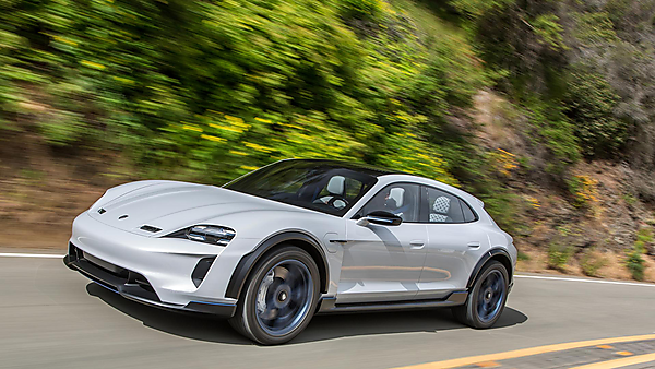 図　Porscheが公開している「The Mission E Cross Turismo」