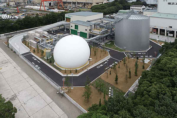 図　本格的に発電を開始した食品リサイクル・バイオガス発電設備