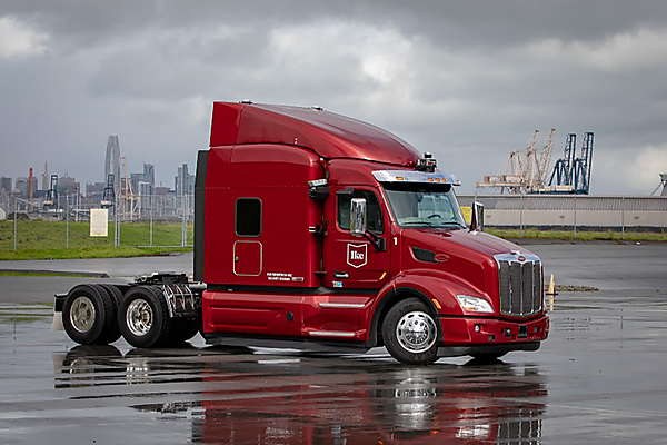 図　Ikeが開発中の自動運転トレーラーヘッド